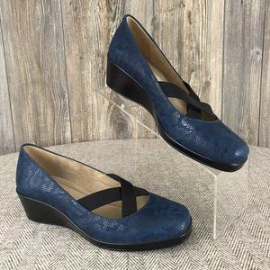 Michelle D blue leather wedges size 8 NWOB